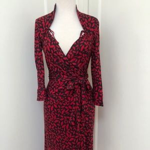 Diane von Furstenberg Wrap Dress Sz 4 100% Silk Re
